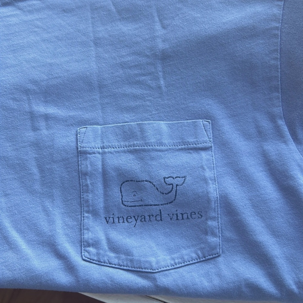 Long sleeves Vineyard Vines shirt